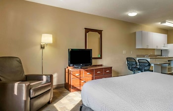 Studio, 1 Queen Bed, Accessible, Non Smoking