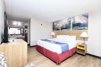 Standard Room, 1 King Bed