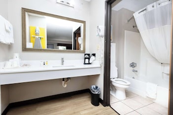 Standard Room, 1 King Bed
