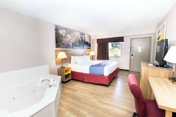 Studio Suite, 1 King Bed, Non Smoking