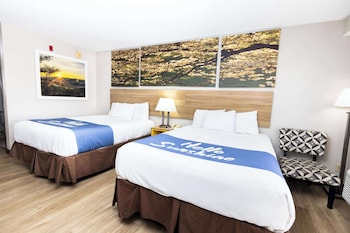 Standard Room, 2 Queen Beds