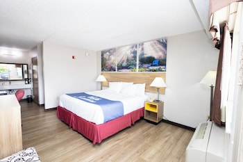 Standard Room, 1 King Bed