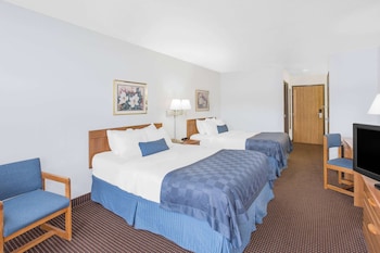 Standard Room, 2 Queen Beds, Accessible