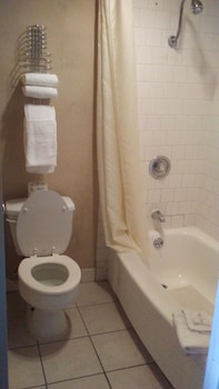Deluxe Room, 1 Queen Bed