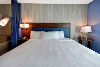 Studio Suite, 1 King Bed, Non Smoking