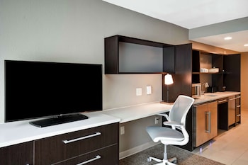 Suite, 2 Queen Beds, Accessible (Mobility & Hearing, Roll-in Shower)