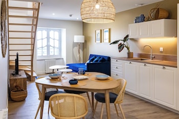 Apartment of the Sword