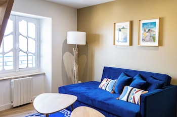 Apartment of the Sword