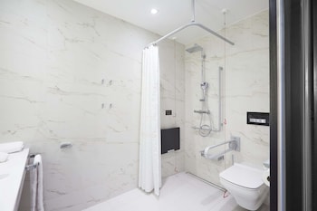 Room, 1 King Bed, Accessible