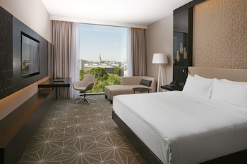 Deluxe Room, 1 King Bed