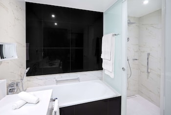 Executive Room, 1 King Bed