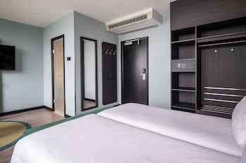 Superior Room, River View