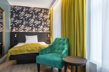 Standard Room, 1 Queen Bed, Non Smoking