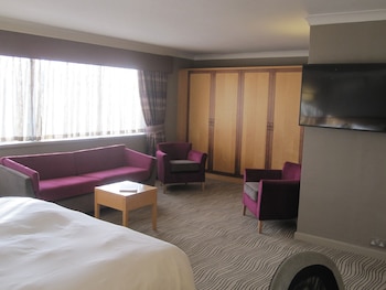 Superior Room, 1 King Bed, Non Smoking