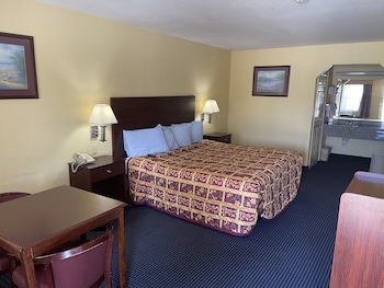 Standard Room, 1 King Bed