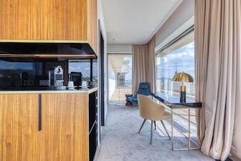 Panoramic Suite