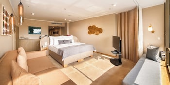 Presidential Suite, 1 King Bed, Terrace, City View