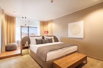 Junior Suite, City View