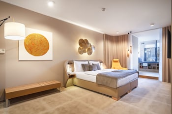 Junior Suite, City View