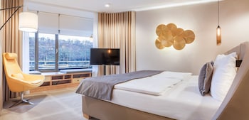 Deluxe Double or Twin Room, River View