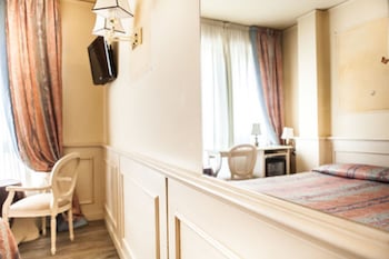 Small Double (double bed without the possibility to separate into single beds)