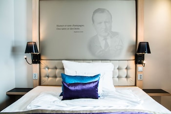 Double Room (Compact)