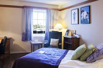 Double Room (Compact)