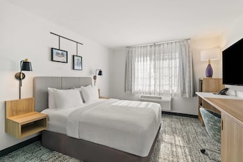 Room, 1 Queen Bed, Hearing Accessible, Non Smoking (Mobility)