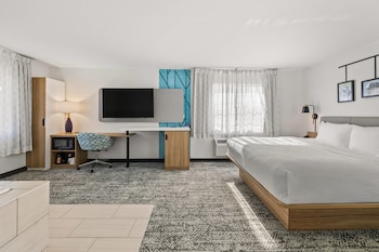 Suite, 1 King Bed with Sofa bed, Non Smoking (Upgrade)