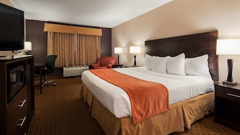 Standard Room, 1 King Bed, Non Smoking, Microwave