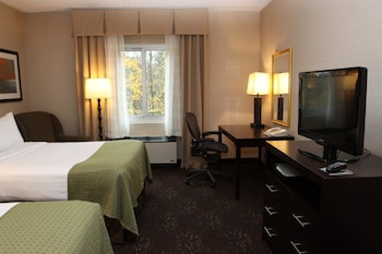 Standard Room, 2 Double Beds, Accessible (Accessible Tub)