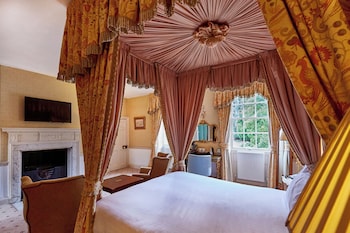 Signature Room