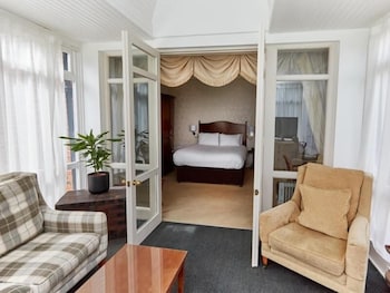 Classic Single Room