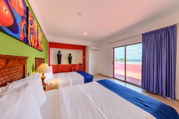 Standard Room (2 Double Beds)