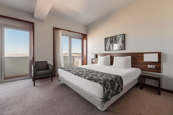Suite, Sea View