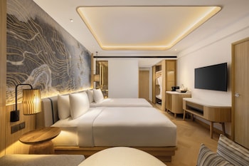 Deluxe Twin Room, 2 Twin Beds, Pool View