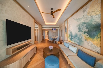 Executive Suite, 1 King Bed, Ocean View