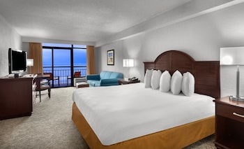 Standard Room, 1 King Bed, Balcony, Oceanfront (with Sofabed)