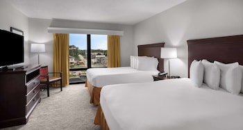 Suite, 2 Queen Beds, Kitchen, Oceanfront (with Sofabed)