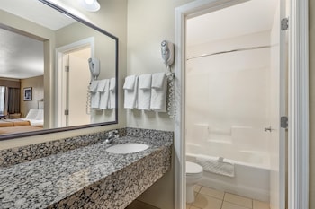 Standard Room, 2 Queen Beds, Non Smoking, Microwave