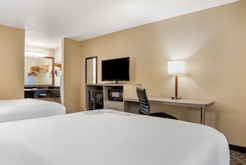 Standard Room, 2 Queen Beds