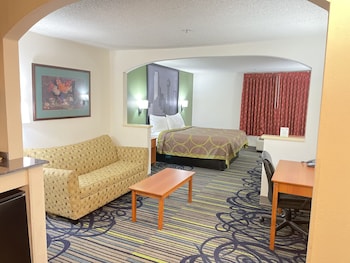 Standard Studio Suite, 1 King Bed, Non Smoking