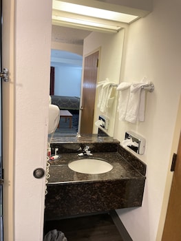 Standard Room, 1 King Bed, Smoking