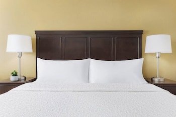 Deluxe Room, 1 King Bed