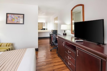 Room, 1 Queen Bed, Accessible, Non Smoking