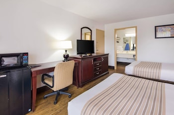 Standard Room, 2 Double Beds, Non Smoking