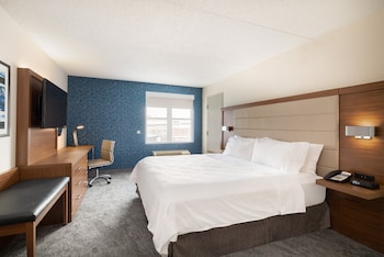 Standard Room, 1 King Bed, Accessible (Accessible Tub)