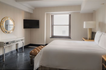 Broadway Skyline Suite