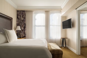 Penthouse Suite