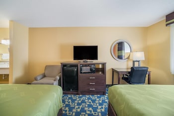 Standard Room, 2 Double Beds, Non Smoking